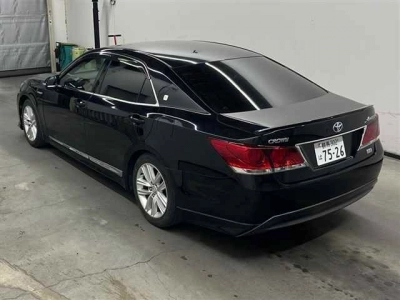TOYOTA CROWN HYBRID