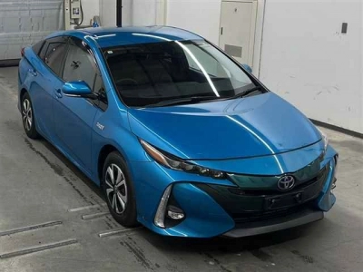 TOYOTA PRIUS PHV