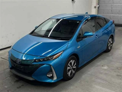 TOYOTA PRIUS PHV