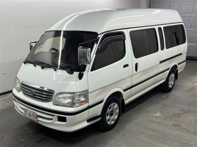TOYOTA HIACE WAGON