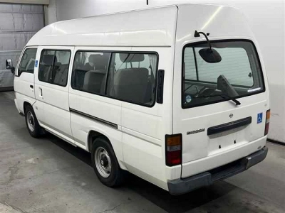 NISSAN CARAVAN WAGON