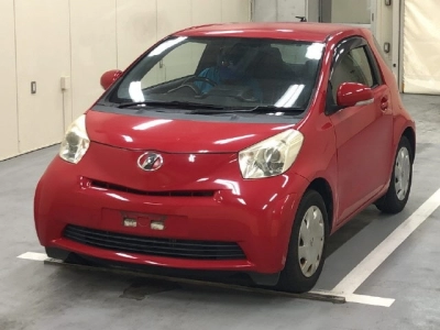 TOYOTA IQ