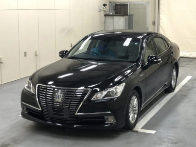 TOYOTA CROWN HYBRID