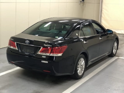 TOYOTA CROWN HYBRID
