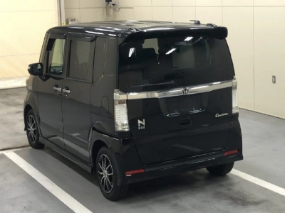 HONDA N BOX CUSTOM