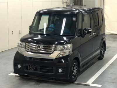 HONDA N BOX CUSTOM