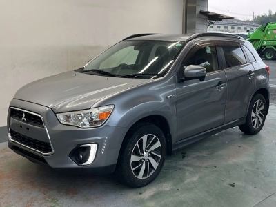 MITSUBISHI RVR
