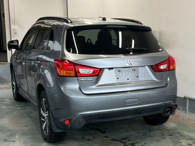 MITSUBISHI RVR