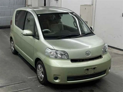 TOYOTA PORTE