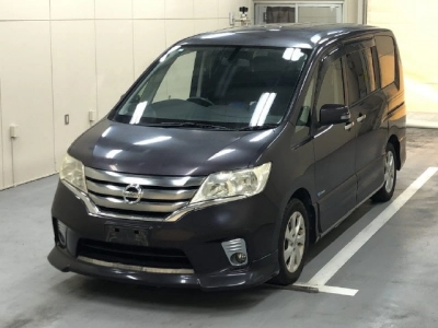 NISSAN SERENA