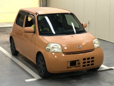 DAIHATSU ESSE