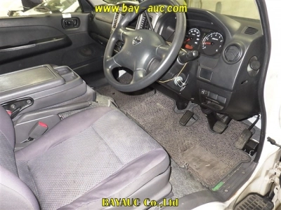NISSAN CARAVAN