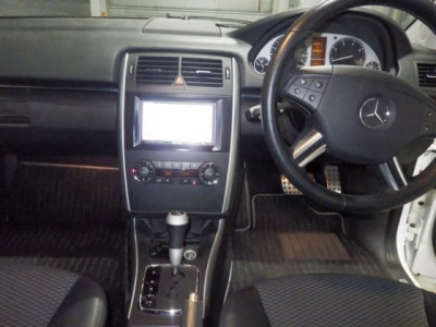 MERCEDES BENZ B CLASS