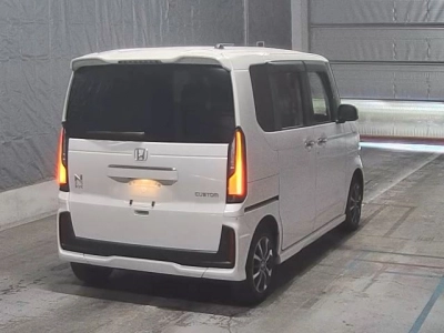 HONDA N BOX CUSTOM