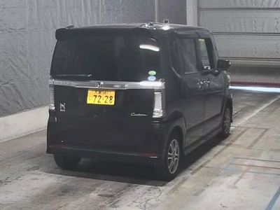 HONDA N BOX CUSTOM
