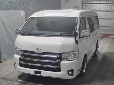 TOYOTA HIACE WAGON