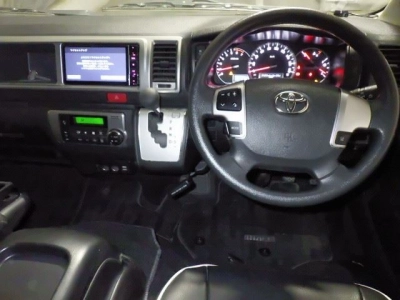 TOYOTA HIACE WAGON