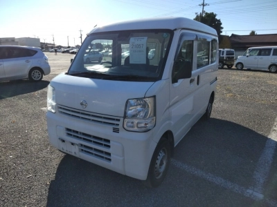 NISSAN NV100 CLIPPER
