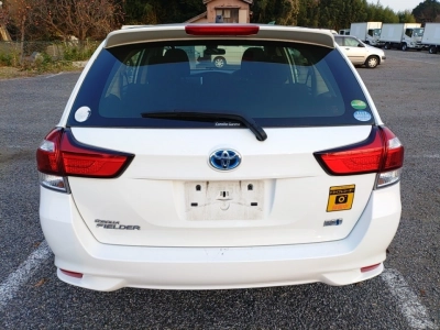 TOYOTA COROLLA FIELDER