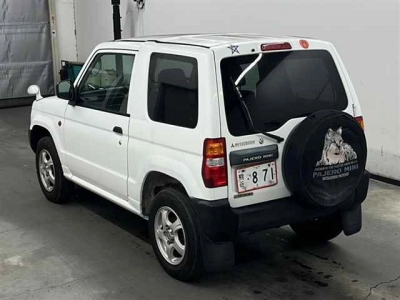 MITSUBISHI PAJERO MINI