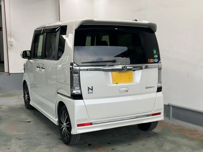 HONDA N BOX CUSTOM