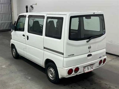 NISSAN CLIPPER VAN