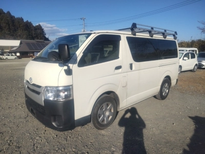 TOYOTA REGIUS ACE