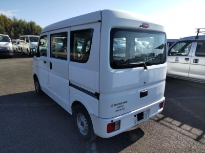 MITSUBISHI MINICAB