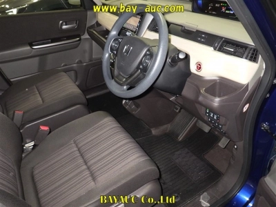 HONDA FREED HYBRID