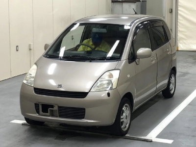 SUZUKI MRWAGON
