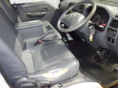 NISSAN VANETTE TRUCK