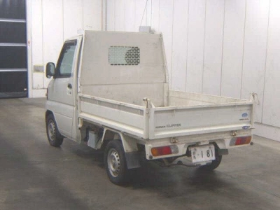 NISSAN CLIPPER