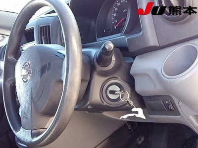 NISSAN NV200 VANETTE VAN