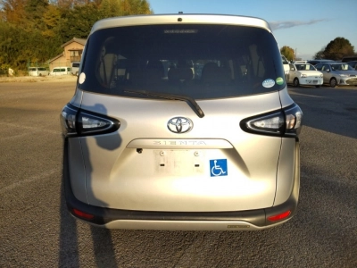TOYOTA SIENTA
