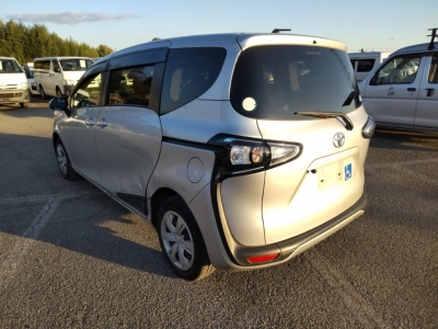 TOYOTA SIENTA