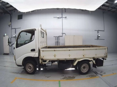 TOYOTA DYNA TRUCK
