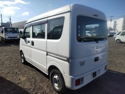 NISSAN NV100 CLIPPER