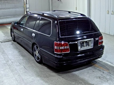 TOYOTA CROWN ESTATE