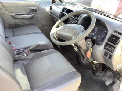 NISSAN VANETTE TRUCK