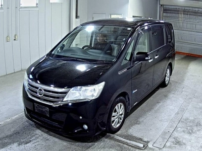 NISSAN SERENA