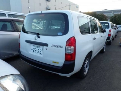 TOYOTA SUCCEED VAN