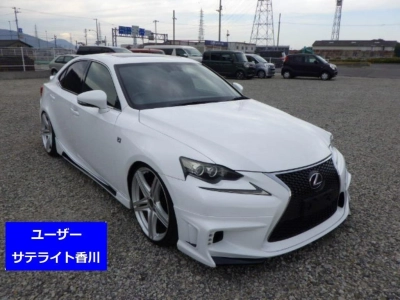 LEXUS IS