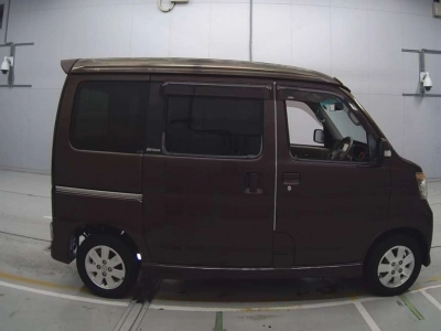 DAIHATSU ATRAI WAGON