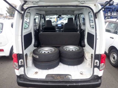 NISSAN NV200 VANETTE VAN