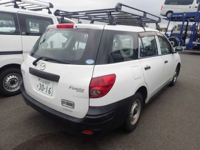 MAZDA FAMILIA VAN