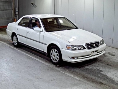 TOYOTA CRESTA
