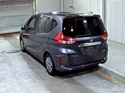 HONDA FREED HYBRID
