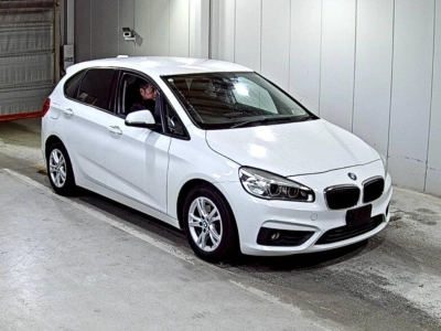 BMW 2 SERIES