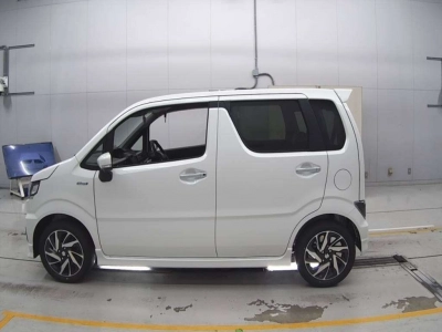 SUZUKI WAGON R CUSTOM Z