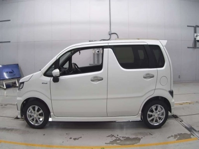 SUZUKI WAGON R CUSTOM Z